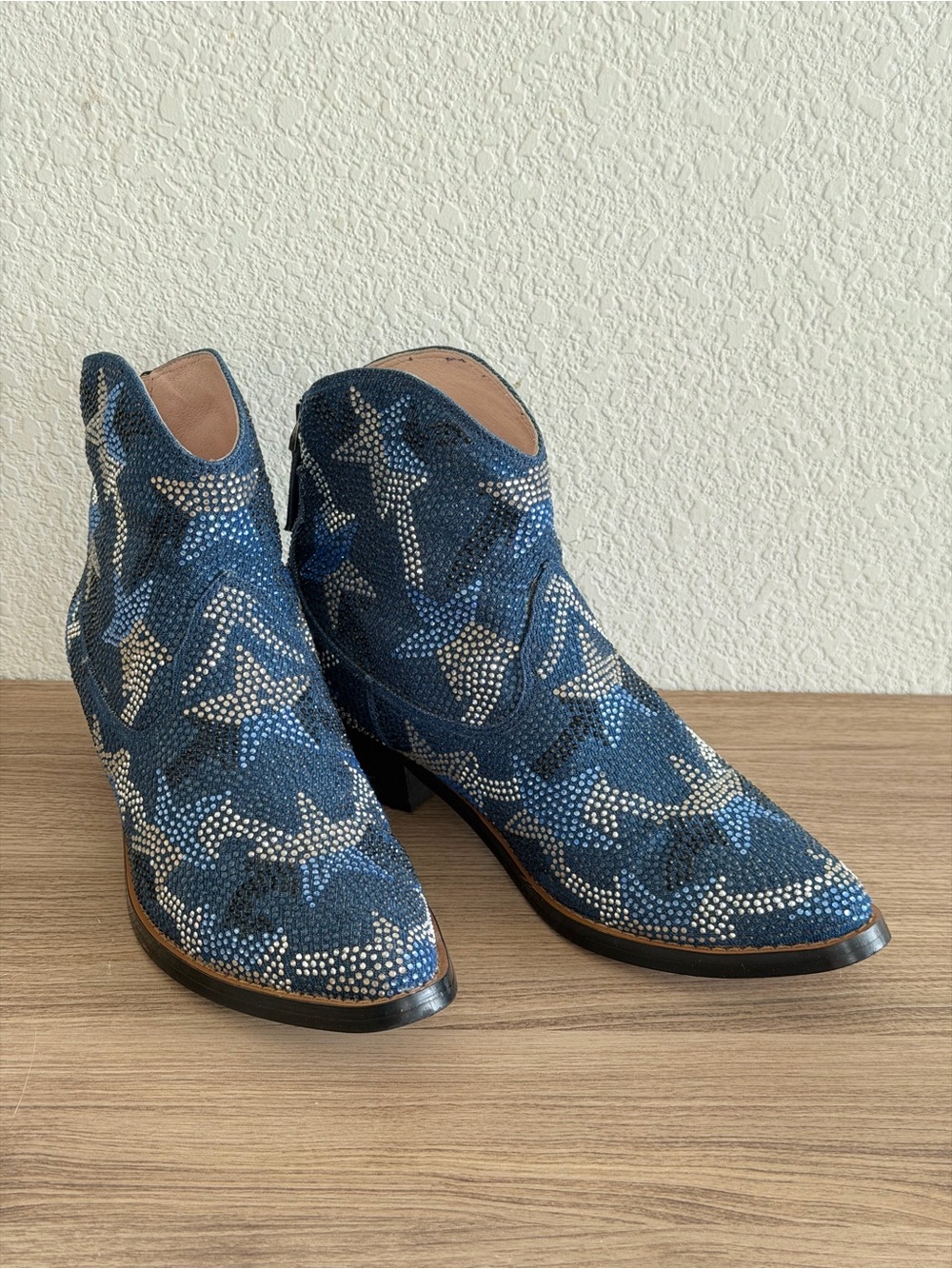 Lola Cruz Blue Star Crystal Embellished Western Ankle Boots Statement Booties 38 - Picture 5 of 14